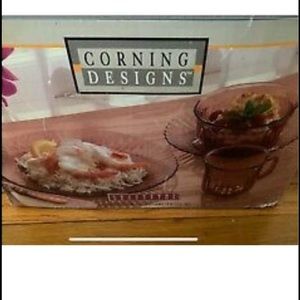 Brand new vintage ( never used)Corning-ware dishes.